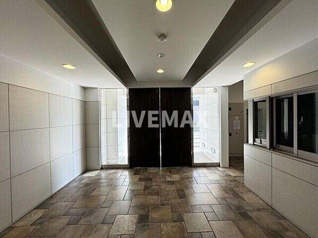 ラグジュアリーアパートメント御徒町の物件外観写真