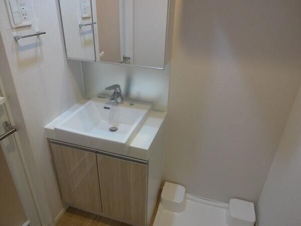 ＬＵＭＥＥＤ大島の物件内観写真