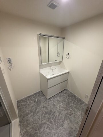 フラッツ平河町（TOKYO ZERO EMISSION HOUSE）の物件内観写真