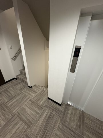 フラッツ平河町（TOKYO ZERO EMISSION HOUSE）の物件内観写真