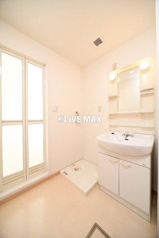 LYNX日本橋本町の物件内観写真