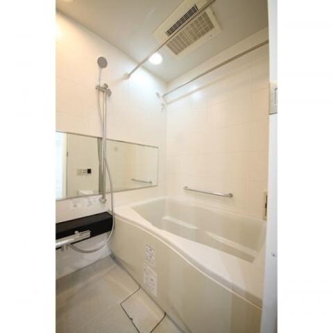 グランスイート銀座レスティモナークの物件内観写真