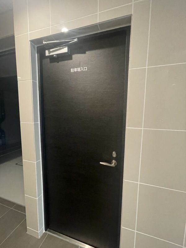 エストゥルースプラス三ノ輪の物件外観写真