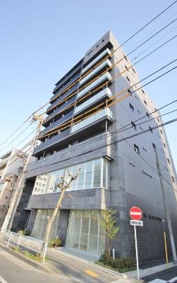 イート アパートメント ヴェリタスの物件外観写真