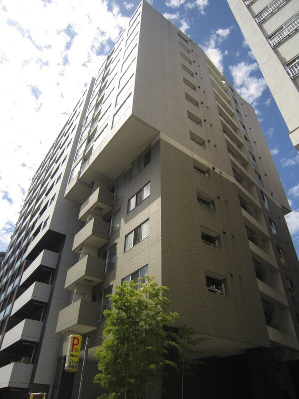 グレイスコート上野の物件外観写真