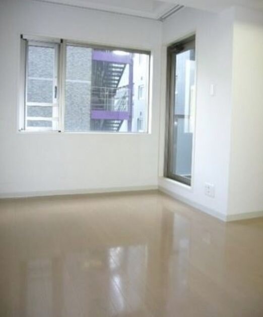 シャンブリーズ三越前の物件内観写真