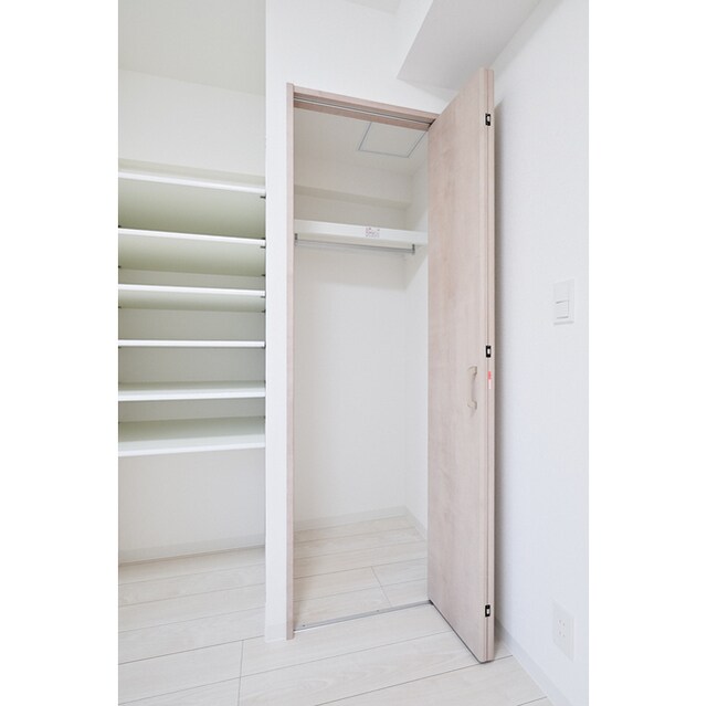 グランカーサ上野松が谷の物件内観写真