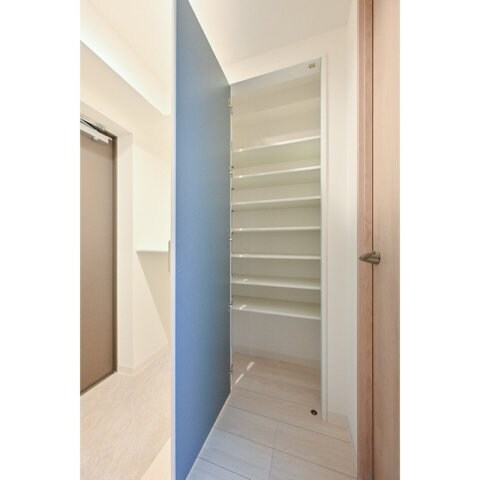 グランカーサ上野松が谷の物件内観写真