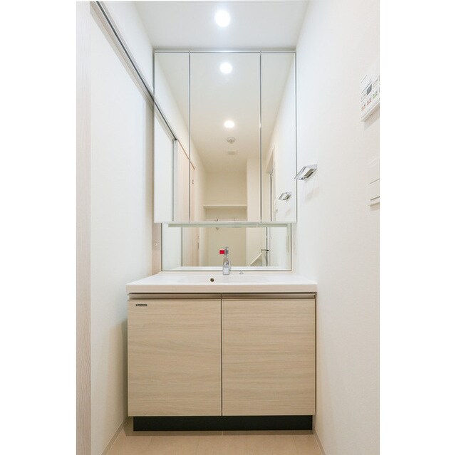 コンフォリア・リヴ豊洲キャナルの物件内観写真