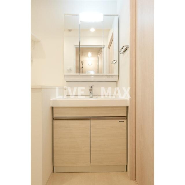 コンフォリア・リヴ豊洲キャナルの物件内観写真