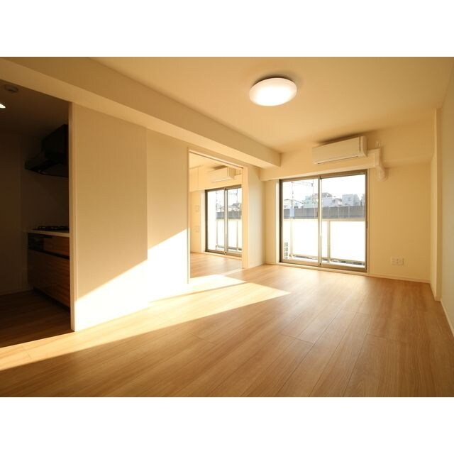 プレール・ドゥーク上中里の物件内観写真