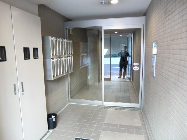 大和商住ビルの物件外観写真