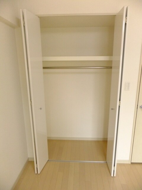 新宿御苑前駅 徒歩3分 5階の物件内観写真