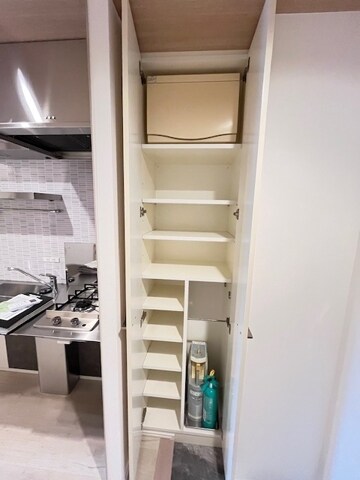 レジディア新宿御苑の物件内観写真