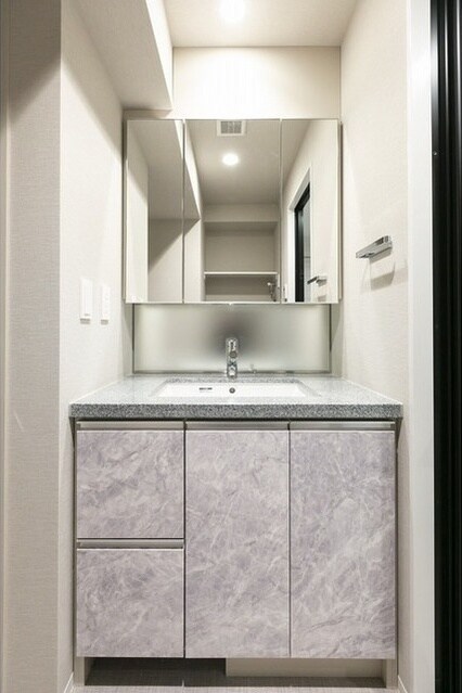 西新宿駅 徒歩5分 5階の物件内観写真