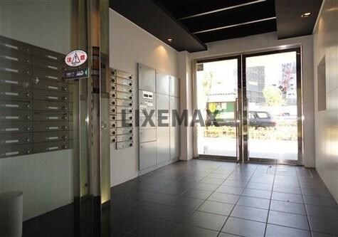 アジールコート西新宿の物件外観写真