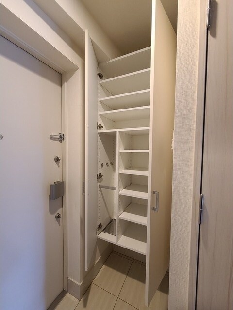 ＣＡＶＡＮＡ新宿夏目坂の物件内観写真