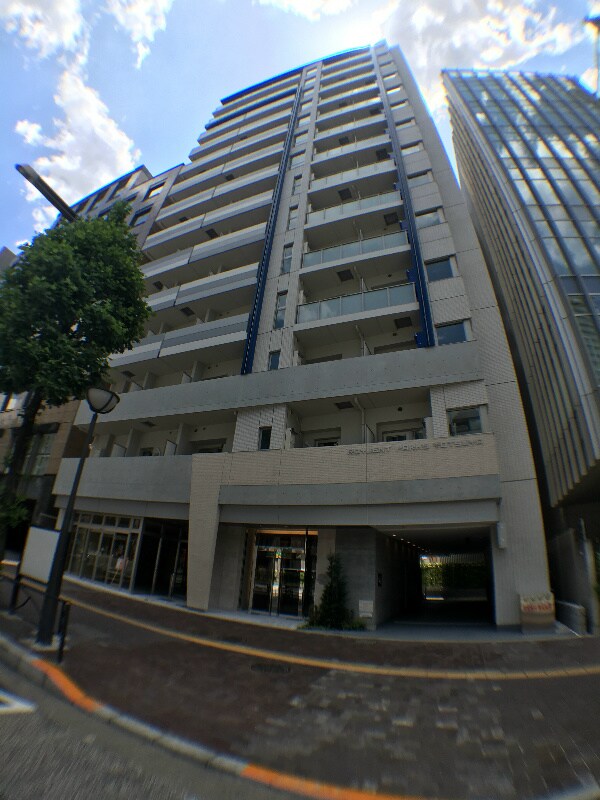 ロイジェントパークス四ツ谷の物件外観写真