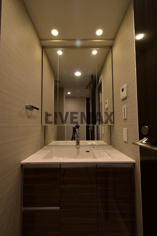 牛込柳町駅 徒歩4分 11階の物件内観写真