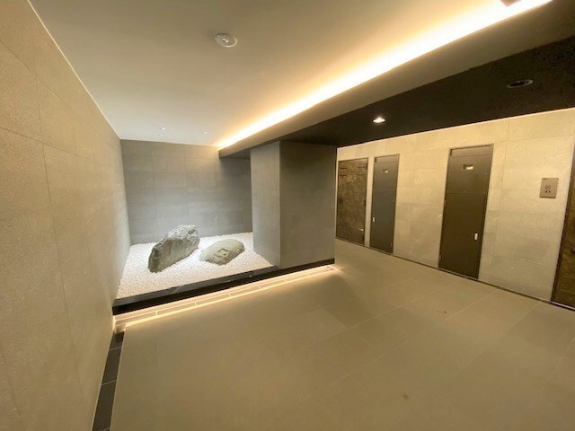 信濃町駅 徒歩6分 4階の物件外観写真