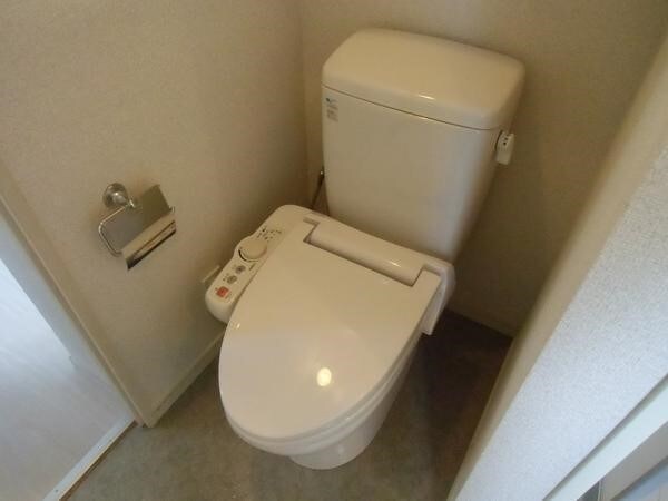 新宿御苑前駅 徒歩5分 4階の物件内観写真