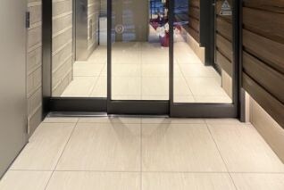 クラリティア文京湯島の物件外観写真