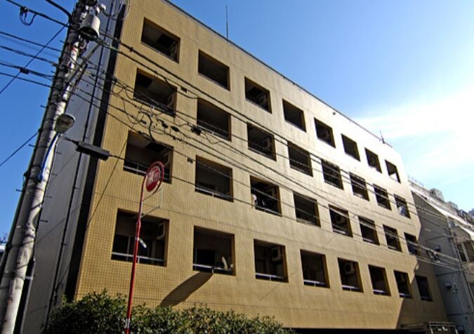 新宿三丁目駅 徒歩5分 4階の物件外観写真