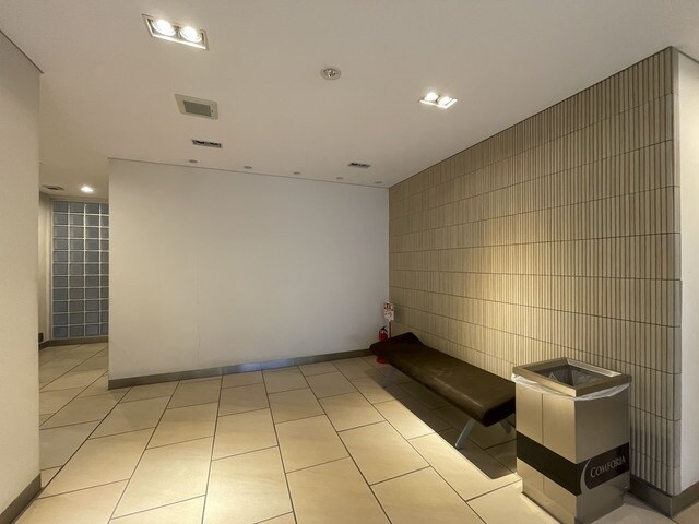 エスティメゾン東新宿の物件外観写真