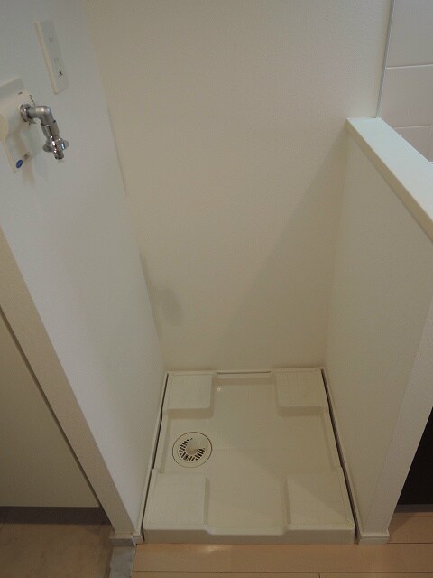 新宿御苑前駅 徒歩4分 2階の物件内観写真