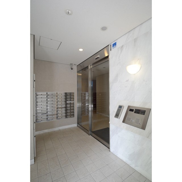 HF若松河田レジデンスの物件外観写真