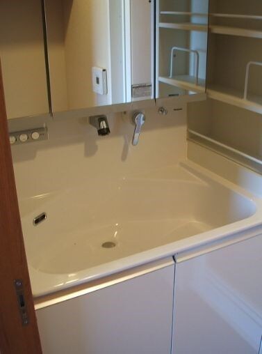 グリーンヒルズ河田町の物件内観写真