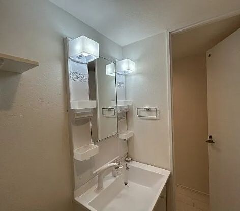 早稲田鶴巻町IMAハウスの物件内観写真