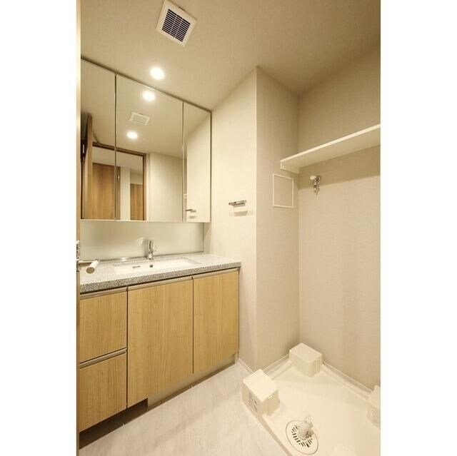 ＬＩＢＲ　ＧＲＡＮＴ　西新宿ＥＡＳＴの物件内観写真