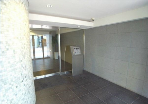 東新宿駅 徒歩5分 1階の物件外観写真