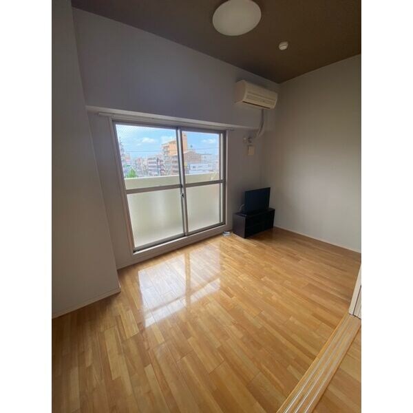 South Valleyの物件内観写真