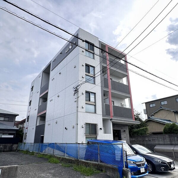 メゾン・ド・フォー・ユーの物件外観写真