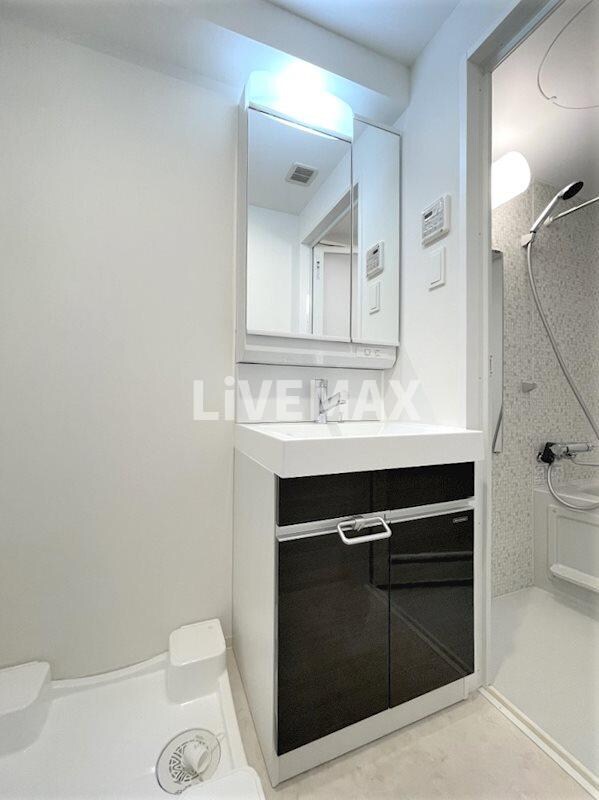 ディアレイシャス泉の物件内観写真