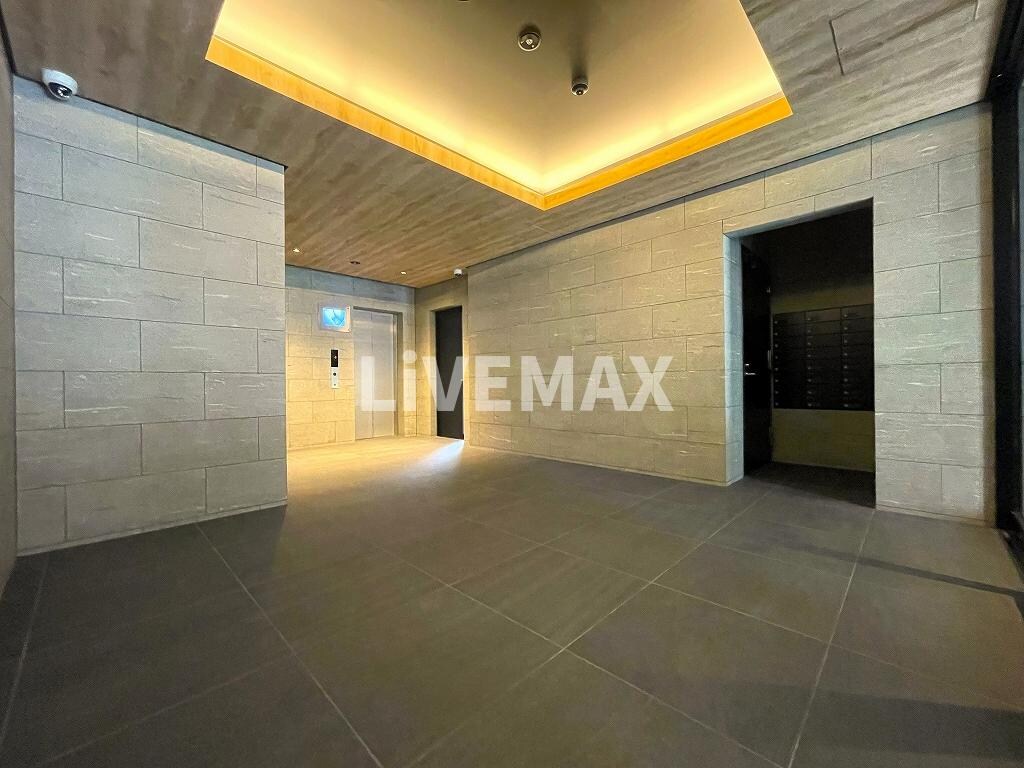 プレサンス名古屋ルーカスの物件外観写真