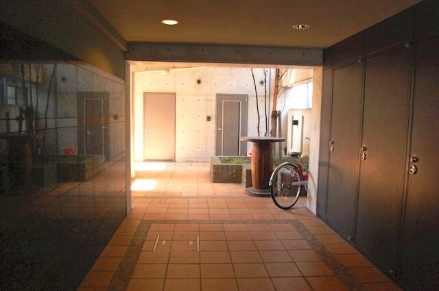 Add　Wistaria　1の物件外観写真