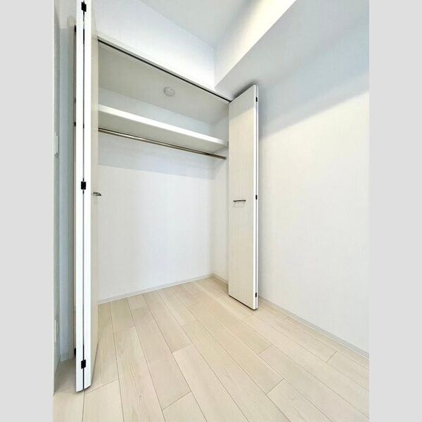 リーデンス名古屋駅西(旧:エスリードコート名古屋駅西)の物件内観写真