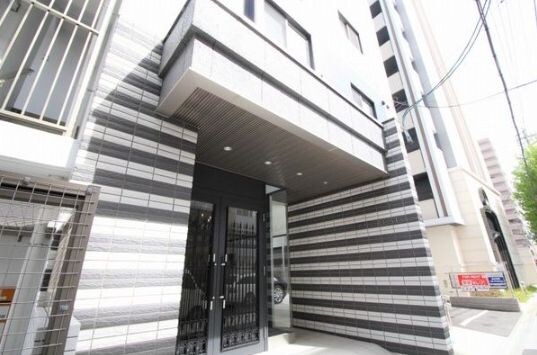 GRAN CRESTの物件外観写真