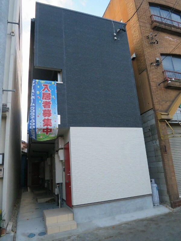 プレザント中村の物件外観写真