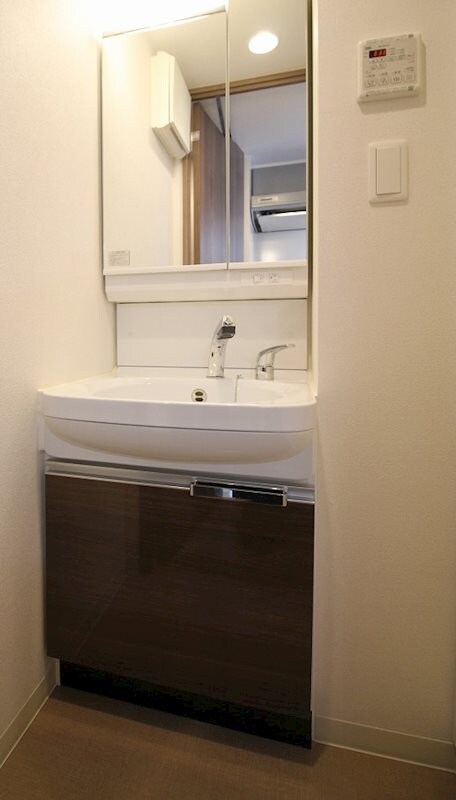 プレサンスジェネ千種内山Ⅱの物件内観写真