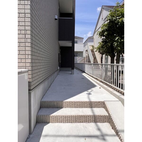 Patina岩塚の物件外観写真