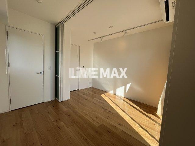 シーズンフラッツ矢場の物件内観写真