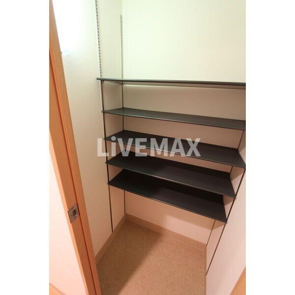 フローラル東別院の物件内観写真