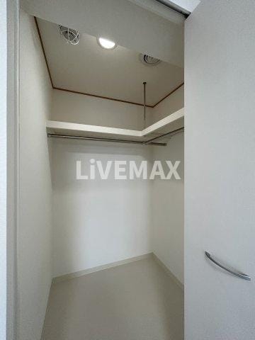 ル・ソレイユの物件内観写真