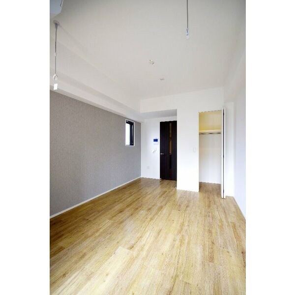 ウルフィエスタ桜山の物件内観写真