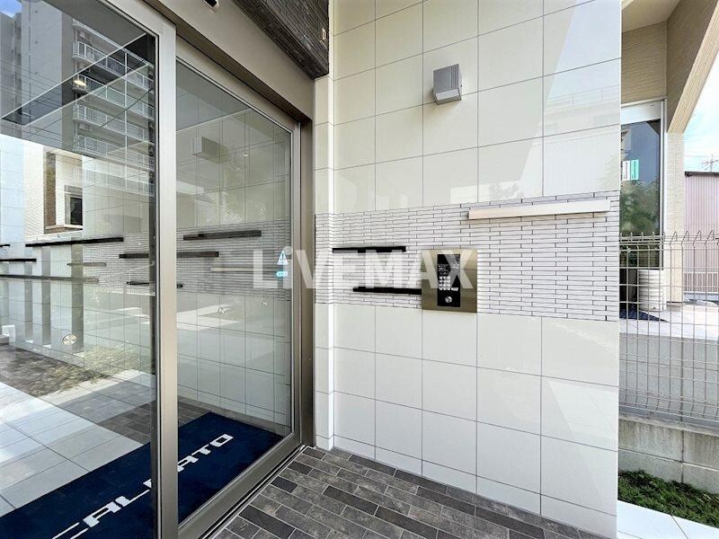 カルマートの物件外観写真