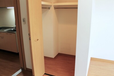 ロイヤルヘリテージの物件内観写真